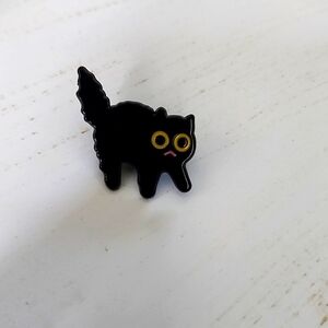 Scaredy BLACK CAT Brooch  BROOCH PIN